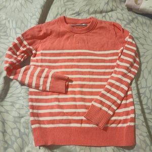 Primary girls striped sweater size 6-7. Good used condition. #126